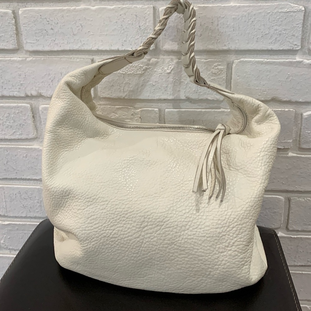 Banana Republic Cream colored leather hobo tote/handbag/shoulder with dust bag